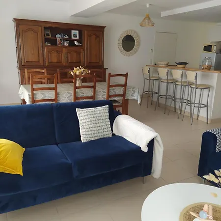 Maison 400 M De La Mer *